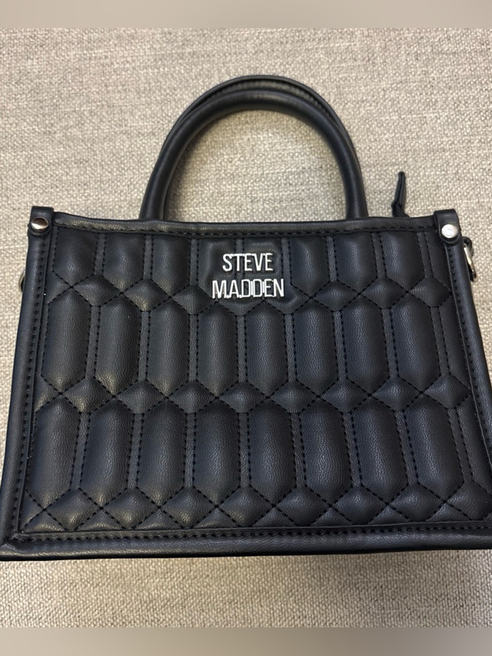 Black Steve Madden Quilted Handbag 🖤